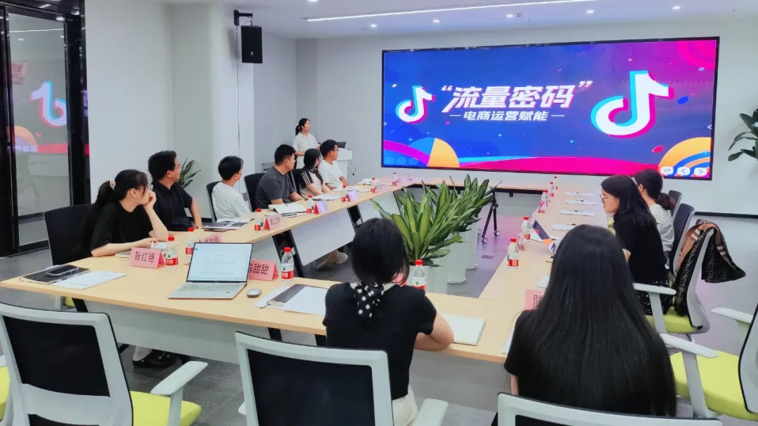 1762168711.jpg 直播67.jpg